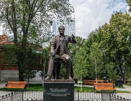 Памятник Загиру Исмагилову
